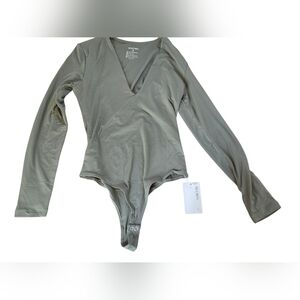 Reoria Sage Green Longsleeve Bodysuit Size S NWT